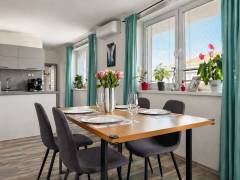  Vilabyt - 3-izbový s parkovaním, 2 terasami a povalou