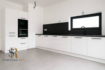 Moderný 4-izbový dom v tichej lokalite Šale – bez rezervačnej zálohy 