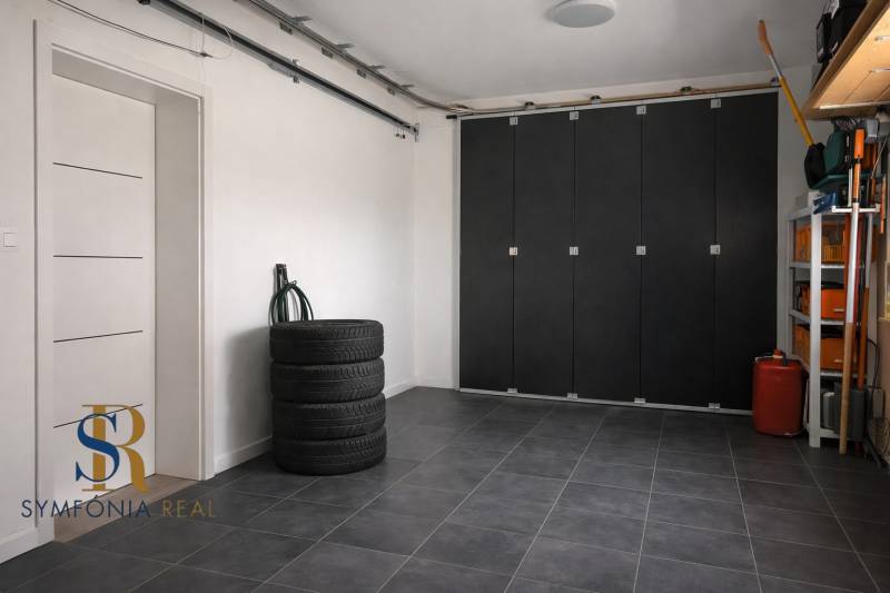 ChatGPT Image 15. 4. 2026, 21_38_16.png